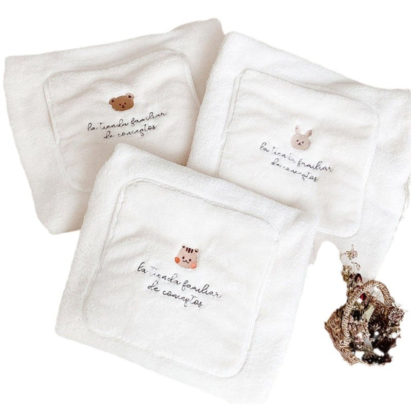 Embroidered Bear Windproof Baby Blanket – Cosy All-Season Pram & Carrier Cover