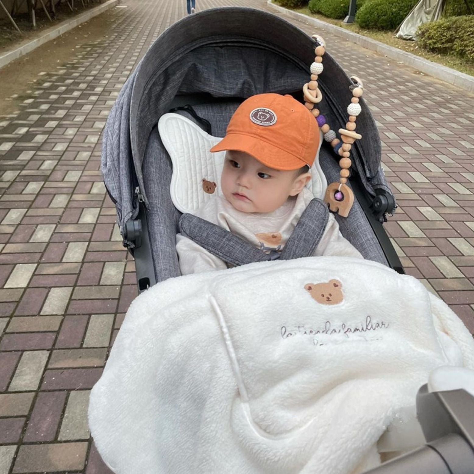 Embroidered Bear Windproof Baby Blanket – Cosy All-Season Pram & Carrier Cover