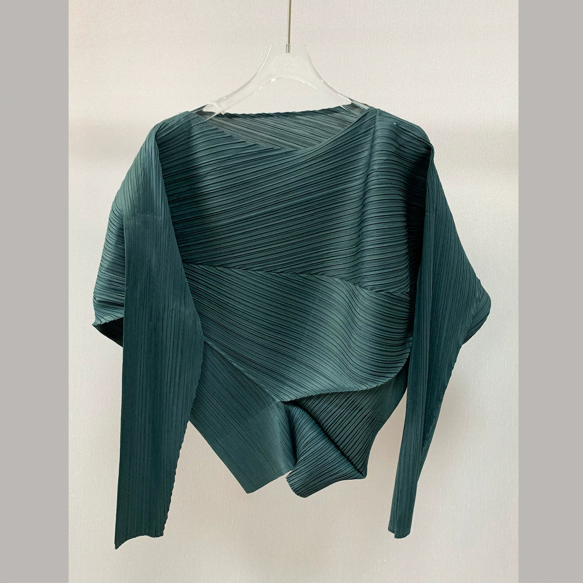 Women’s Miyake Pleated T-Shirt – Solid Color Slim-Fit Spring Top