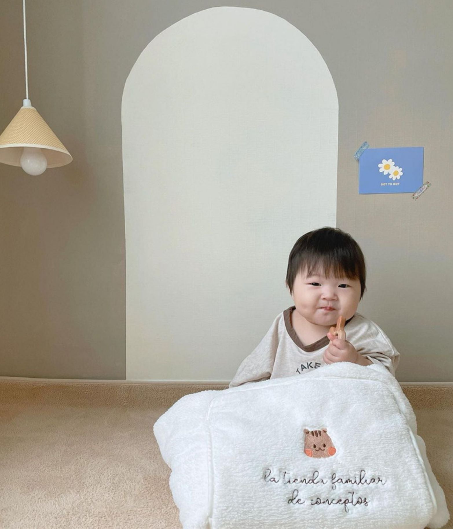 Embroidered Bear Windproof Baby Blanket – Cosy All-Season Pram & Carrier Cover