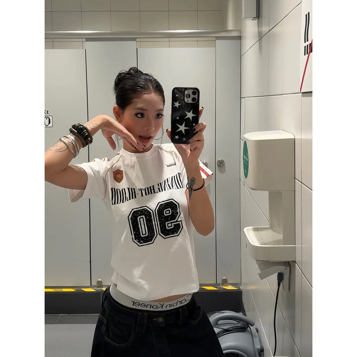 Women’s Striped Graphic T-Shirt – Vintage American Style Loose Fit Tee
