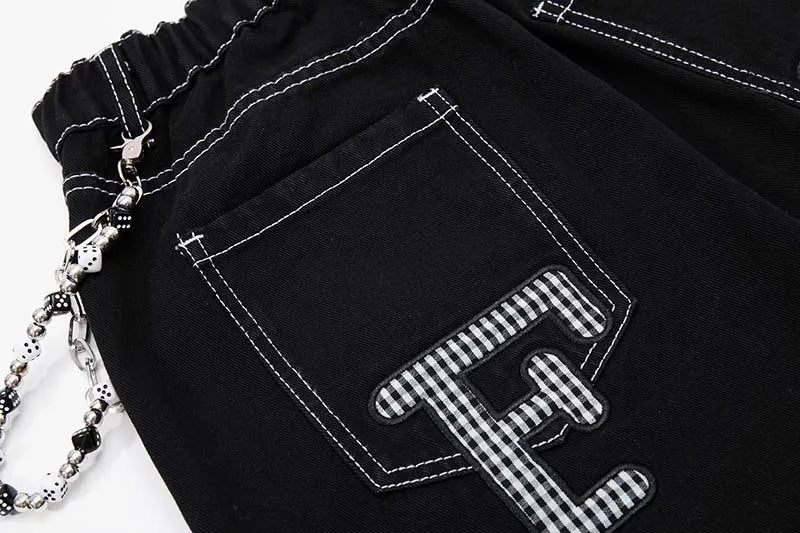 Men’s Y2K Denim Shorts – Loose-Fit Heart Embroidery Jorts with Chain Detail | Baggy Summer Streetwear