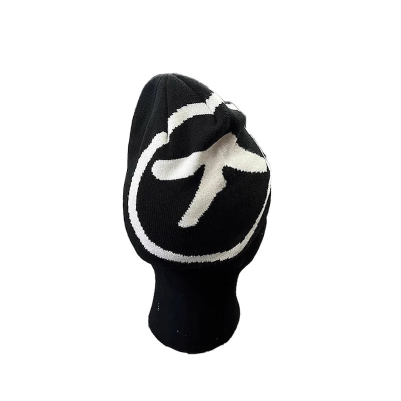 Unisex Y2K Knit Beanie – Vintage Goth Streetwear Winter Hat, K-Pop Hip Hop Fashion Skull Cap