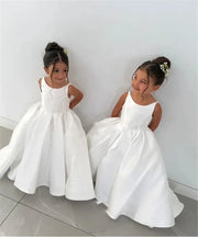 Girls’ Elegant White Bow Dress – Sleeveless Flower Girl Party Gown | Wedding, Communion & Special Occasions