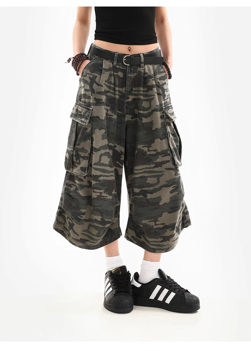Women's Y2K Camouflage Harajuku Denim Capri Pants – Goblin Core Street Style
