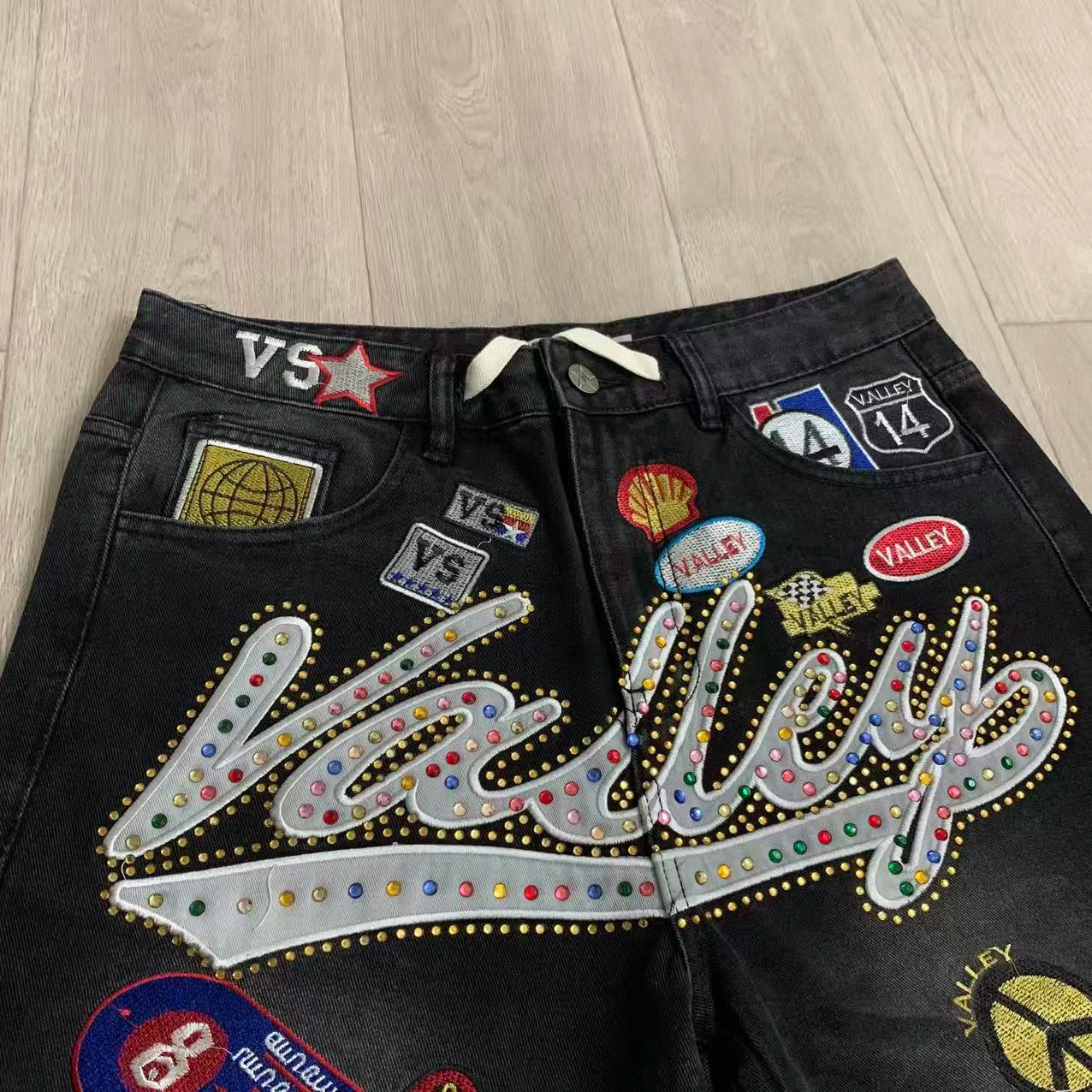 1980s Embroidered Rhinestone Denim Shorts – Unisex Mid Waist Loose Fit Summer
