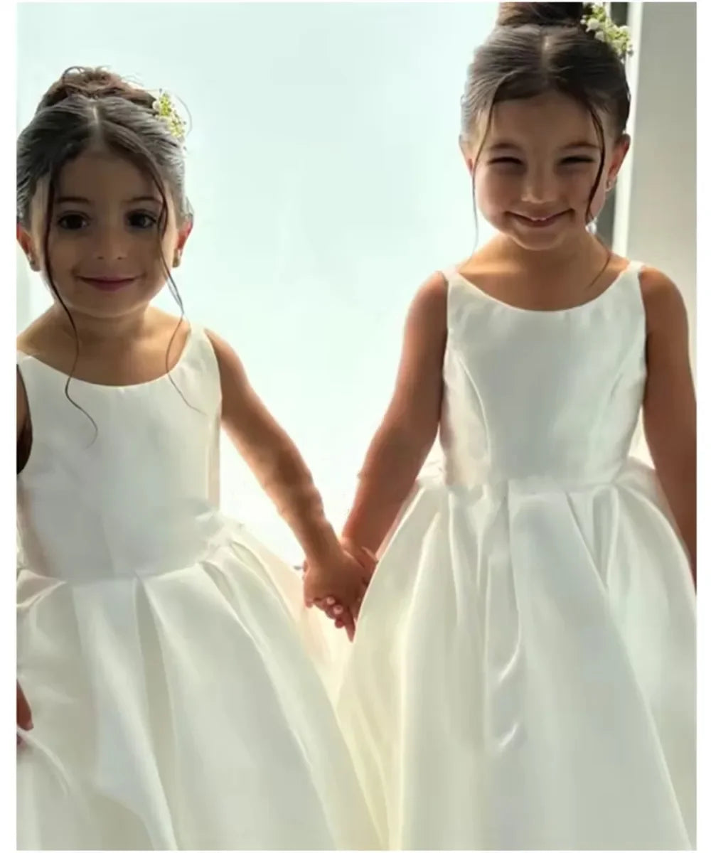 Girls’ Elegant White Bow Dress – Sleeveless Flower Girl Party Gown | Wedding, Communion & Special Occasions