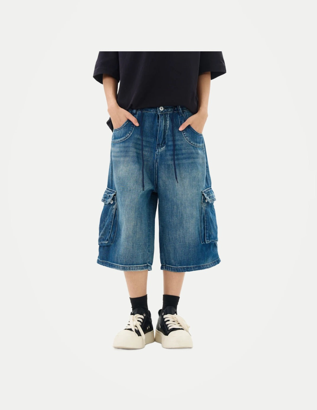 Men’s Washed Denim Cropped Pants – Loose Wide-Leg Multi-Pocket Streetwear Jeans