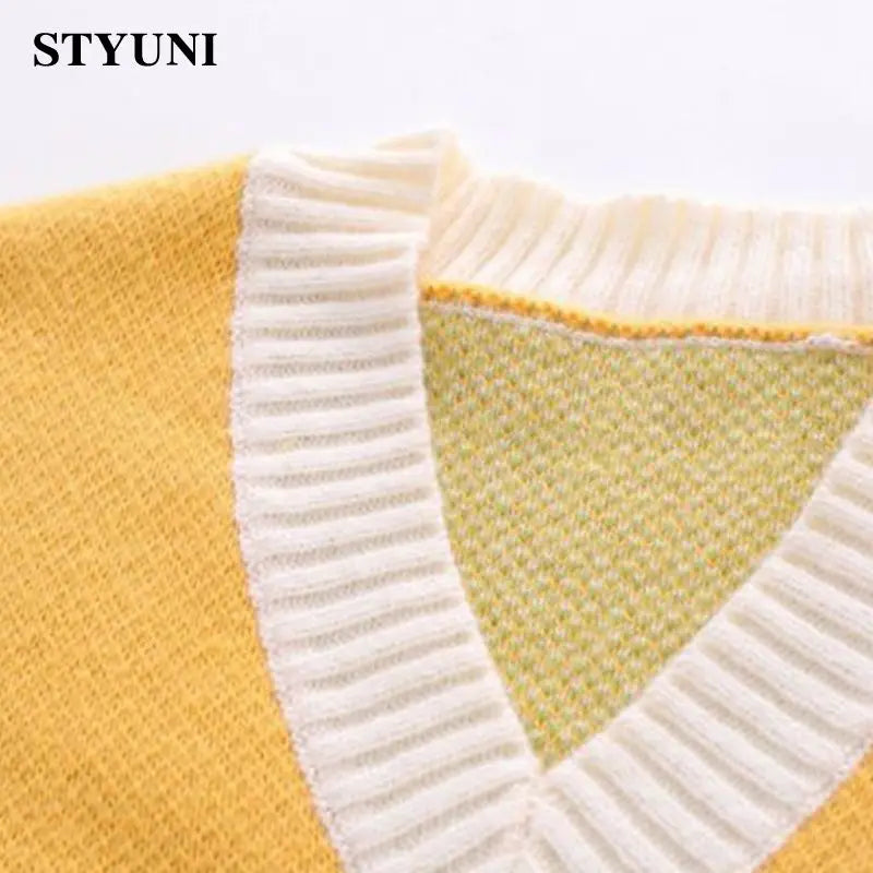 Wavy Color Block Knitted Sweater