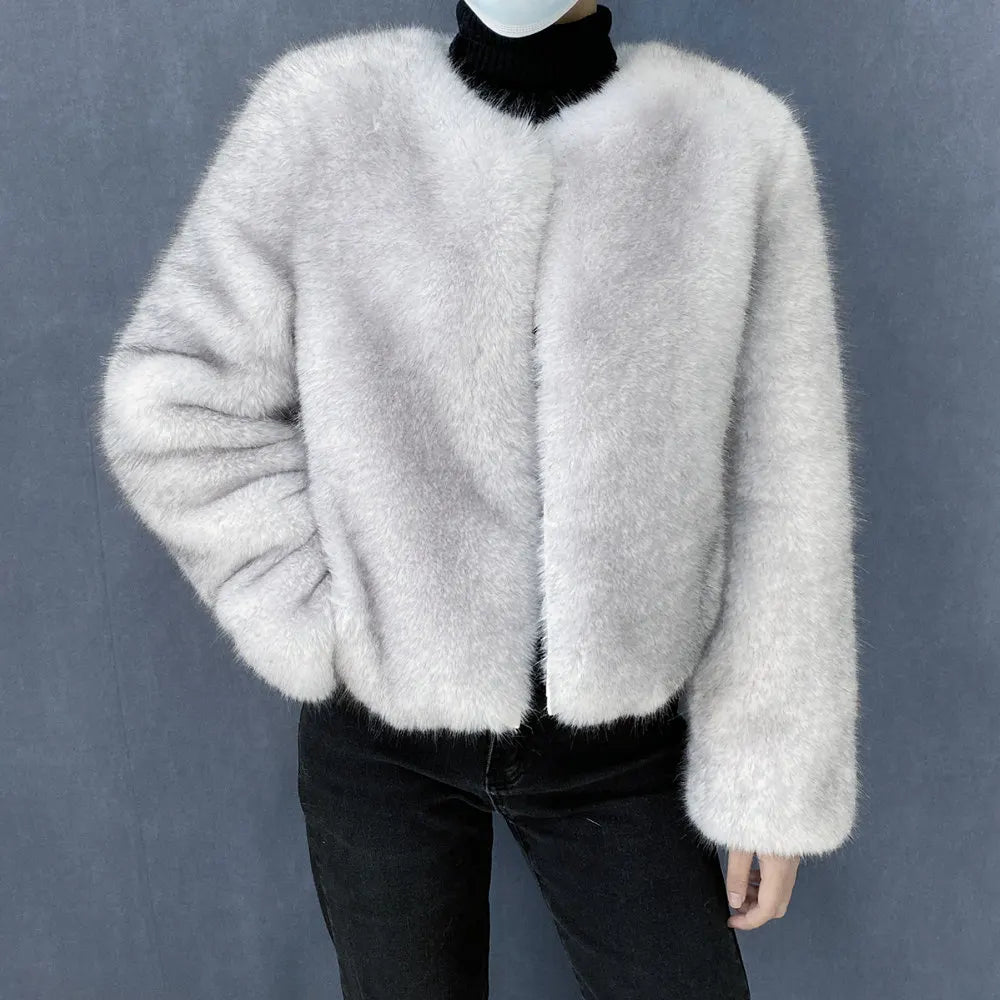 Women’s Luxury Faux Fur Jacket – Fluffy Short Winter Coat, Chic Street Fashion Outerwear